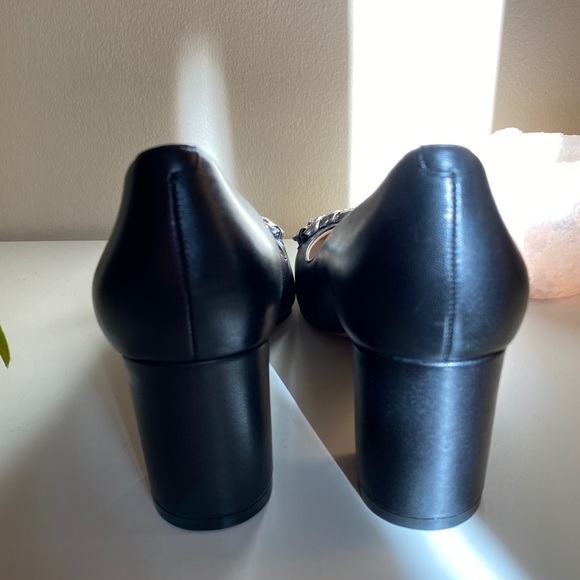Karl Lagerfeld Paris Leather Pumps - Picture 4 of 5